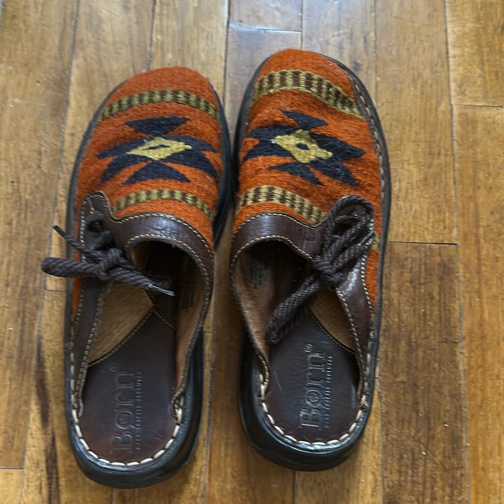 Super adorable born shoes with southwest pattern
